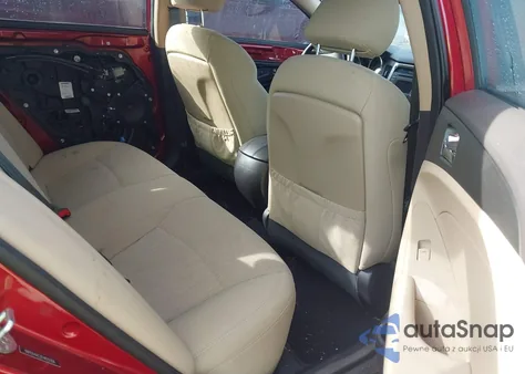 2014 Hyundai Sonata Gls z USA, uszkodzony, nr VIN 5NPEB4AC2EH825306